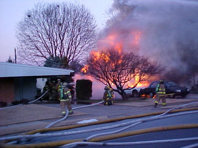 jan18 fire6.jpg (65868 bytes)